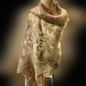 Demdaco Beautiful and Elegant Light Blush Pink and Soft Tan Scarf (NWT)